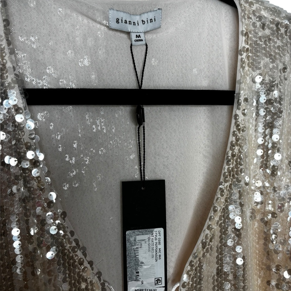 Gianni Bini Kate Sequin V-Neck Long Sleeve Tie Front Cardigan Size Medium NEW - Picture 2 of 11